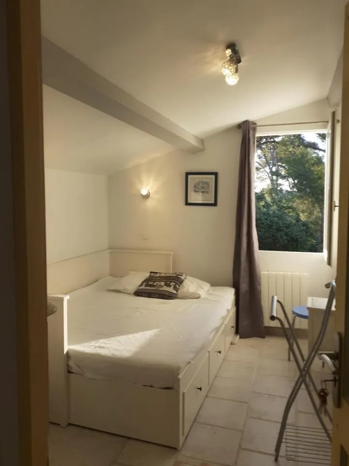 Les Cigales Villa Hyeres 0*,  France